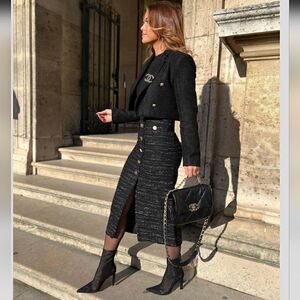 ZARA PENCIL TEXTURED SKIRT WITH GOLD BUTTONS